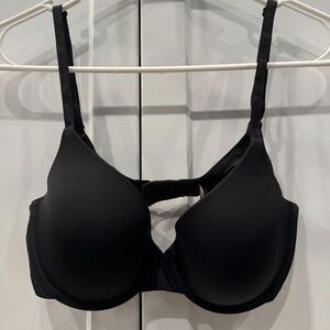 Victoria’s Secret Black Bra 32D